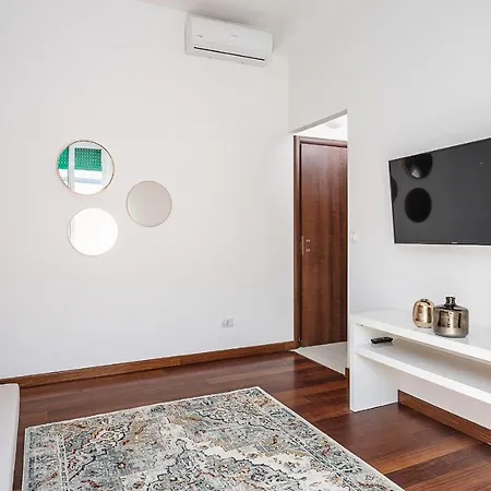 Italianway - Veniero 5 * Milano